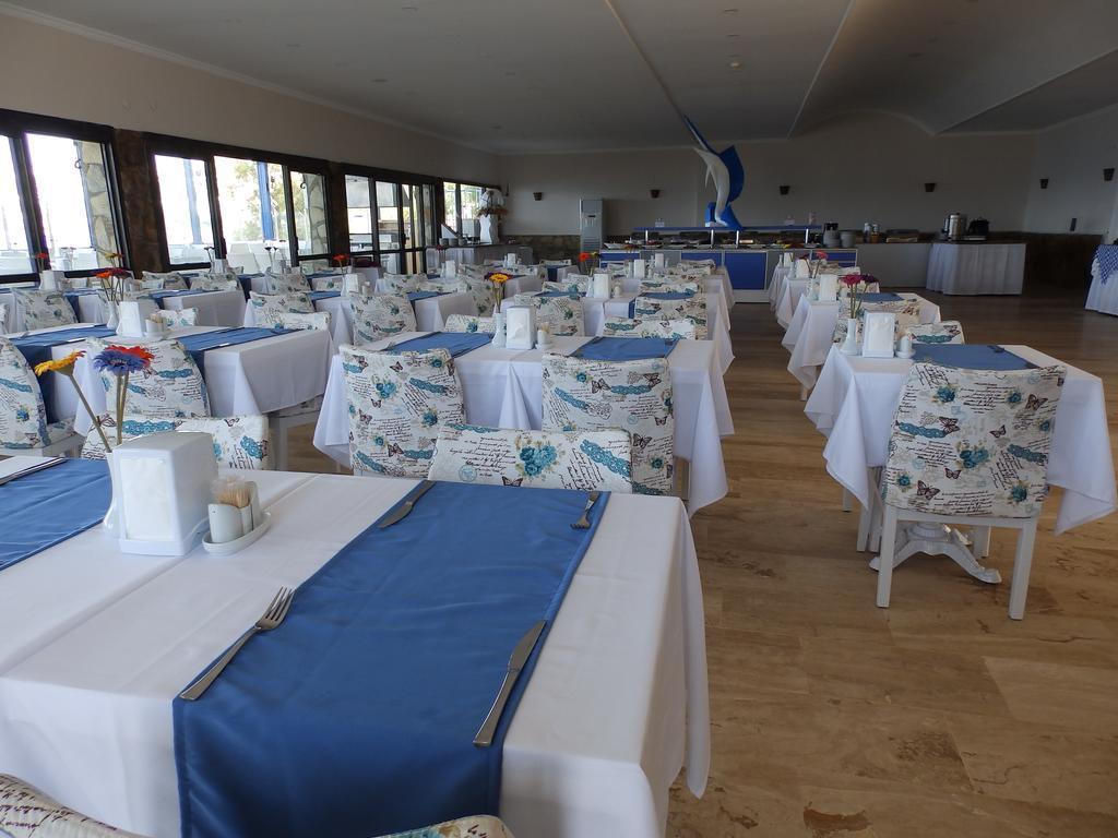 Club Blue White All Inclusive Turgutreis Buitenkant foto