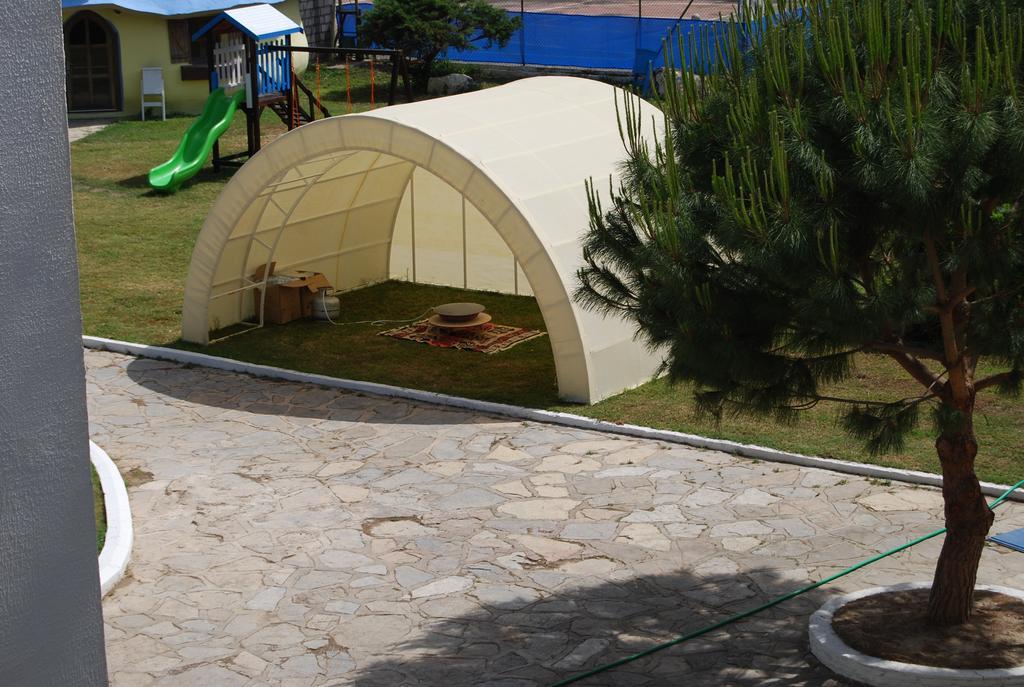 Club Blue White All Inclusive Turgutreis Buitenkant foto