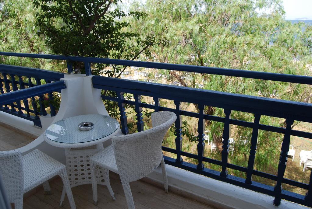 Club Blue White All Inclusive Turgutreis Kamer foto